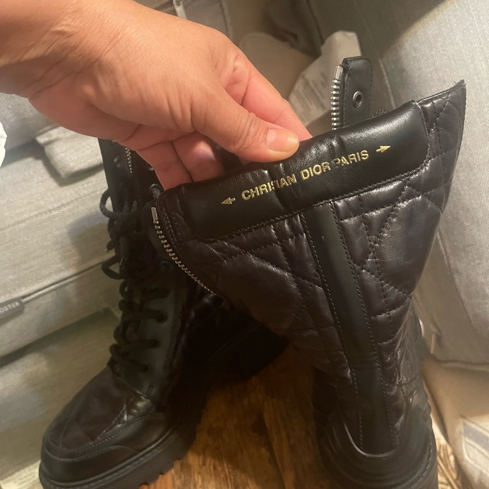 They are like new I use one time only .